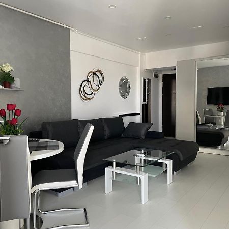 Luxury Westpark 2-Room Apartment Lakeview W5 บูคาเรสต์ ภายนอก รูปภาพ