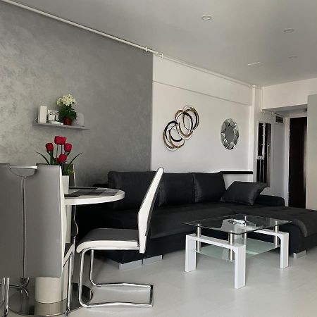 Luxury Westpark 2-Room Apartment Lakeview W5 บูคาเรสต์ ภายนอก รูปภาพ